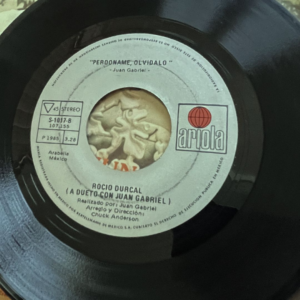 Rocío Dúrcal a dueto con Juan Gabriel – “Déjame Vivir” / “Perdóname, Olvídalo” 7” Vinyl 45 RPM
